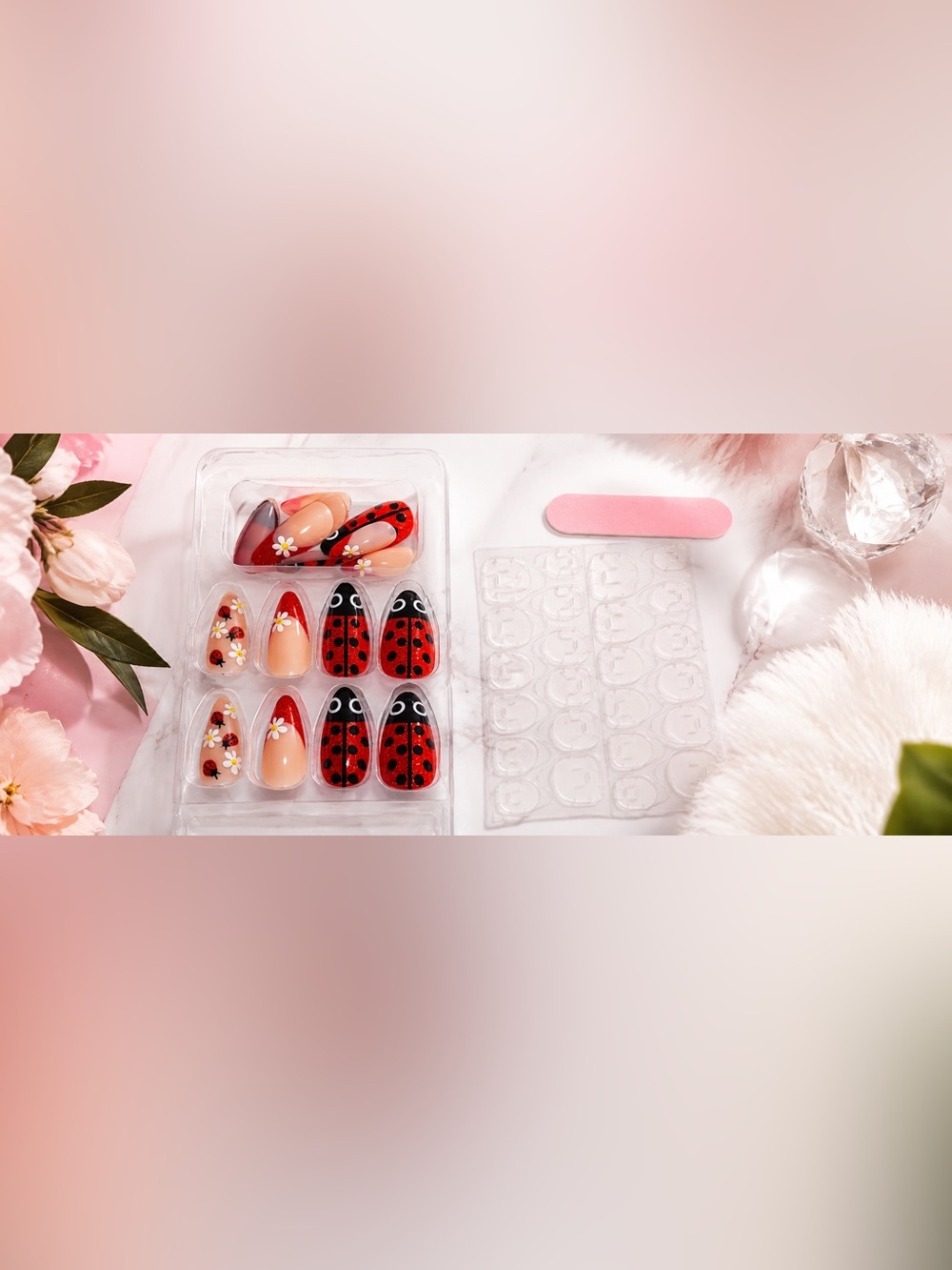 Cute Ladybug & Floral Press-On Nail Set - 24 Nails + adhesive tabs